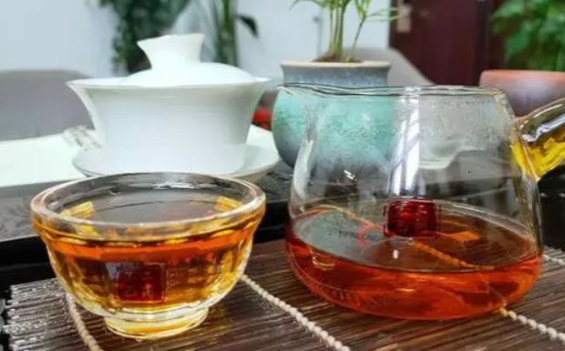桂平西山茶的功效与作用.jpg