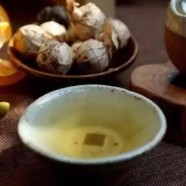 覃塘毛尖茶的外形特征