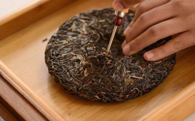 普洱茶砖如何正确撬茶.png 普洱茶砖如何正确撬茶.png