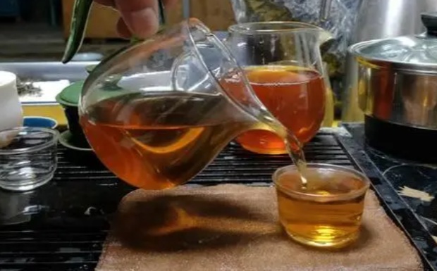 休宁松萝的冲泡方法1.jpg 休宁松萝的冲泡方法1.jpg