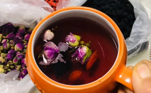 百合花茶和玫瑰花能一起喝吗.jpg