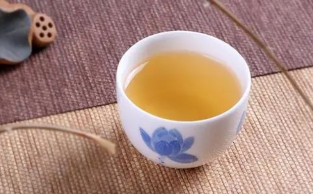 洛神花茶的功效与禁忌.jpg 洛神花茶的功效与禁忌.jpg