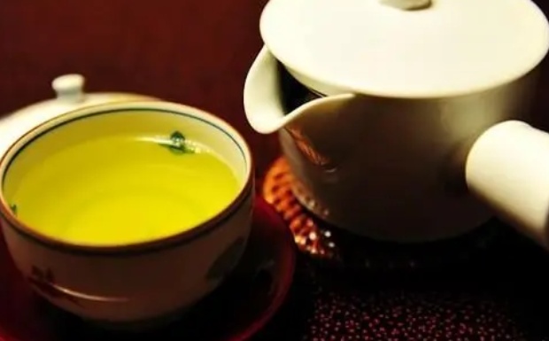 竹叶茶什么人不能喝.jpg