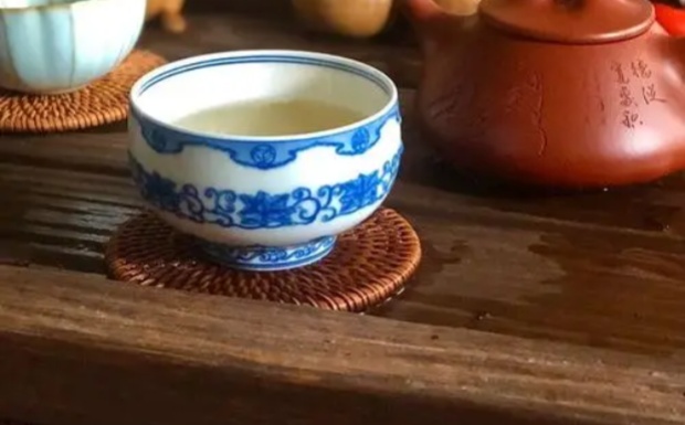 老白茶加陈皮的功效.jpg 老白茶加陈皮的功效.jpg