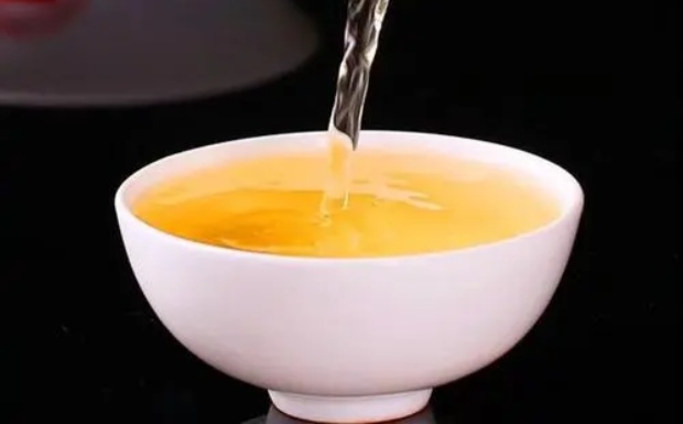 苦丁茶真有这么好吗.jpg 苦丁茶真有这么好吗.jpg