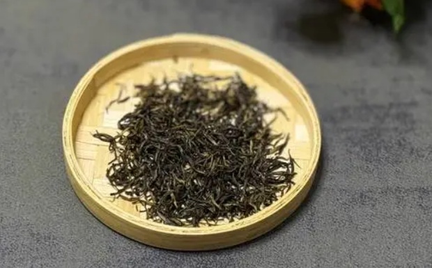 如何区别金骏眉和银骏眉