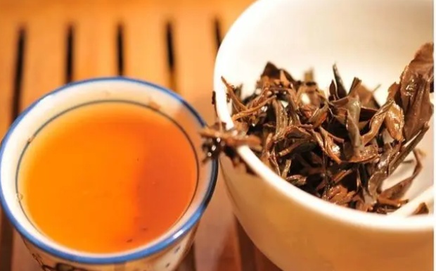 日月潭红茶特点是哪三样.jpg