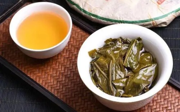 老班章普洱茶多少钱一饼